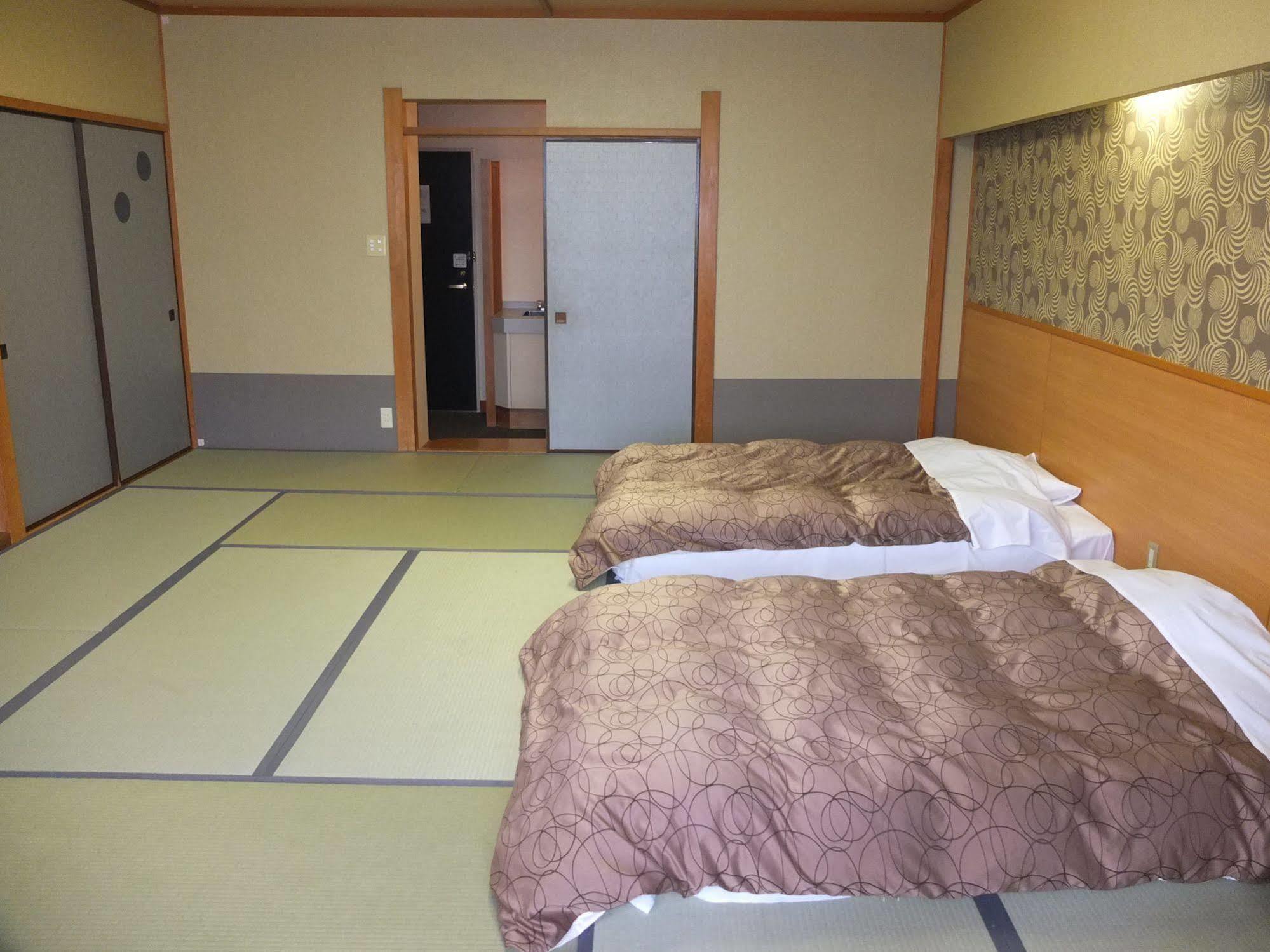 Hotel Ootaki Nikko Exteriör bild
